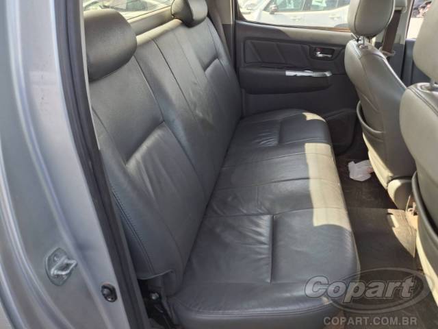 2015 TOYOTA HILUX CD 