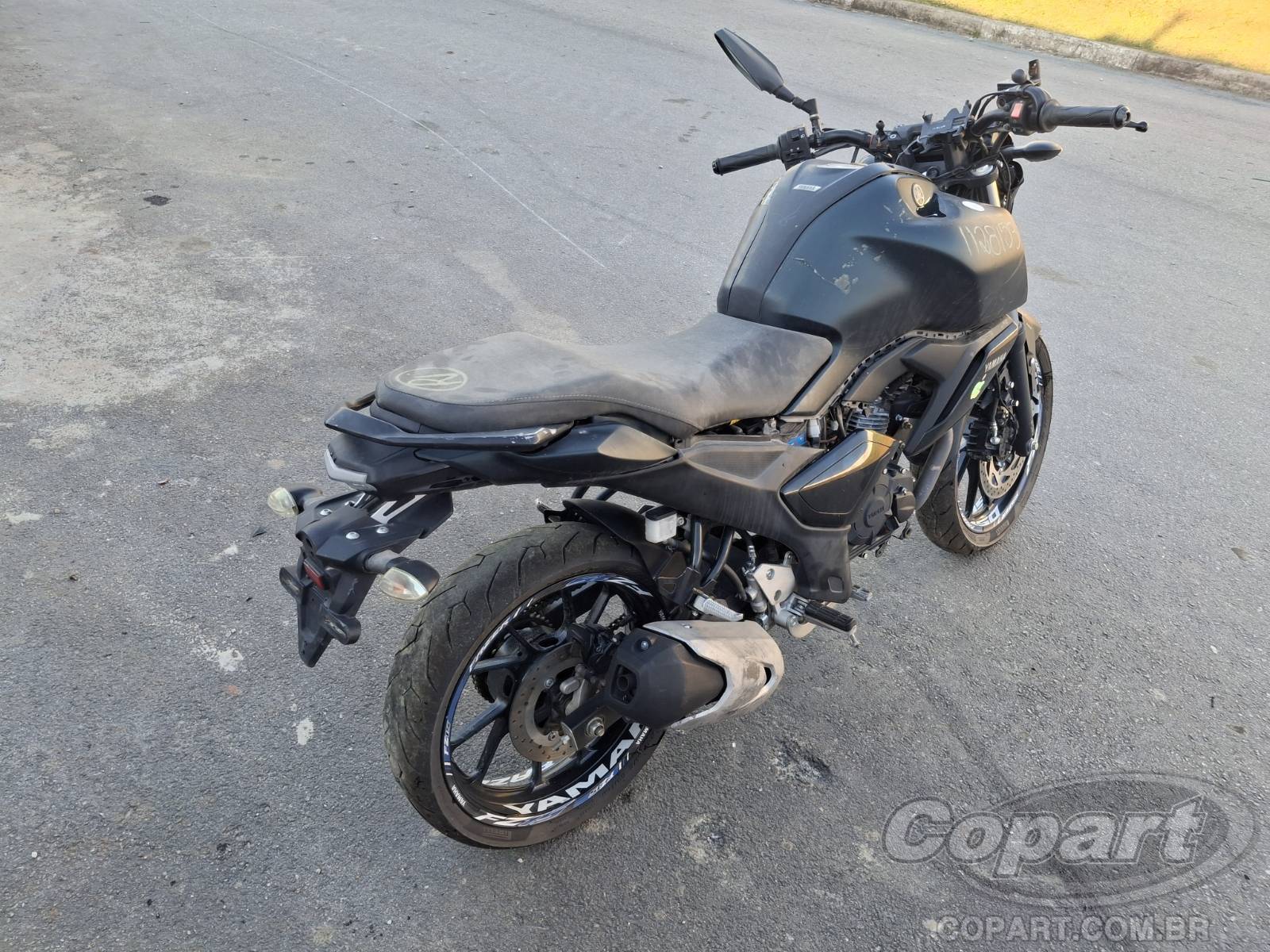 Foto 4: 2025 YAMAHA FZ15