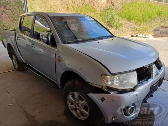 2013 MITSUBISHI L200 TRITON 