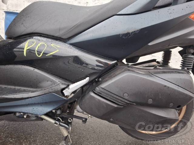 2024 YAMAHA XMAX 
