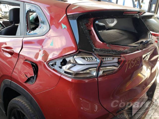 2025 CHEVROLET TRACKER 
