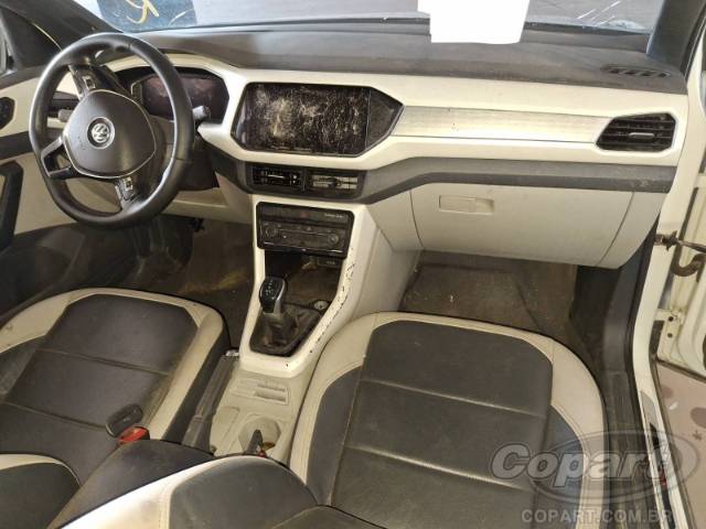 2021 VOLKSWAGEN T-CROSS 