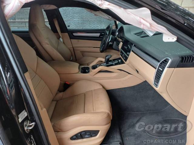 2023 PORSCHE CAYENNE COUPE 