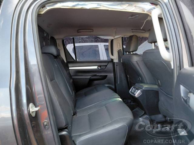 2024 TOYOTA HILUX CD 