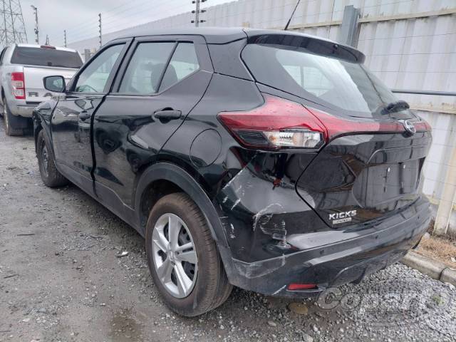 2025 NISSAN Kicks Play 