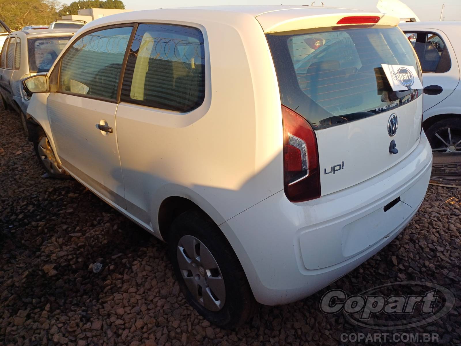 Foto 3: 2016 VOLKSWAGEN UP