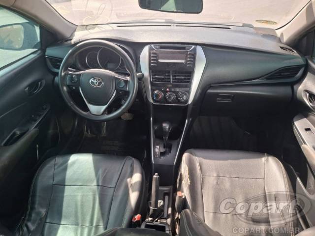 2020 TOYOTA YARIS SEDA 