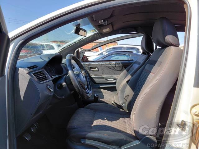 2015 VOLKSWAGEN FOX 