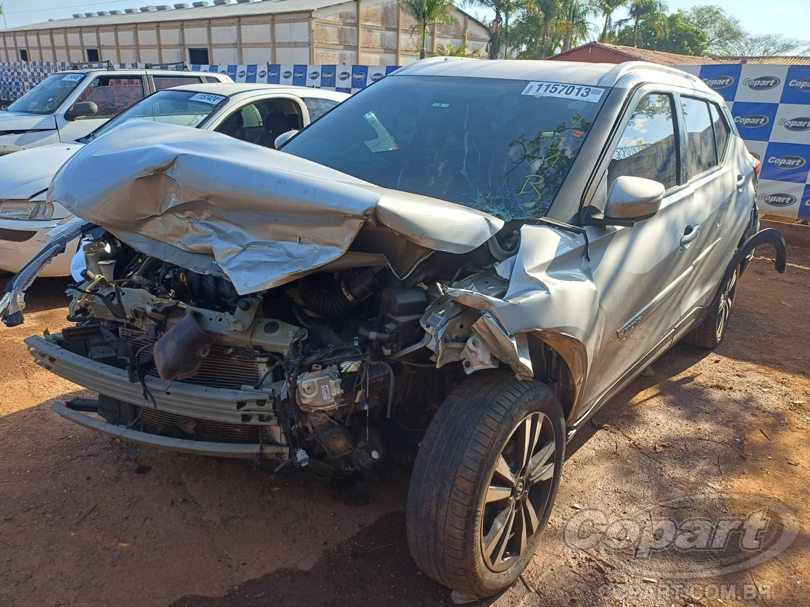 Foto 2: 2024 NISSAN KICKS