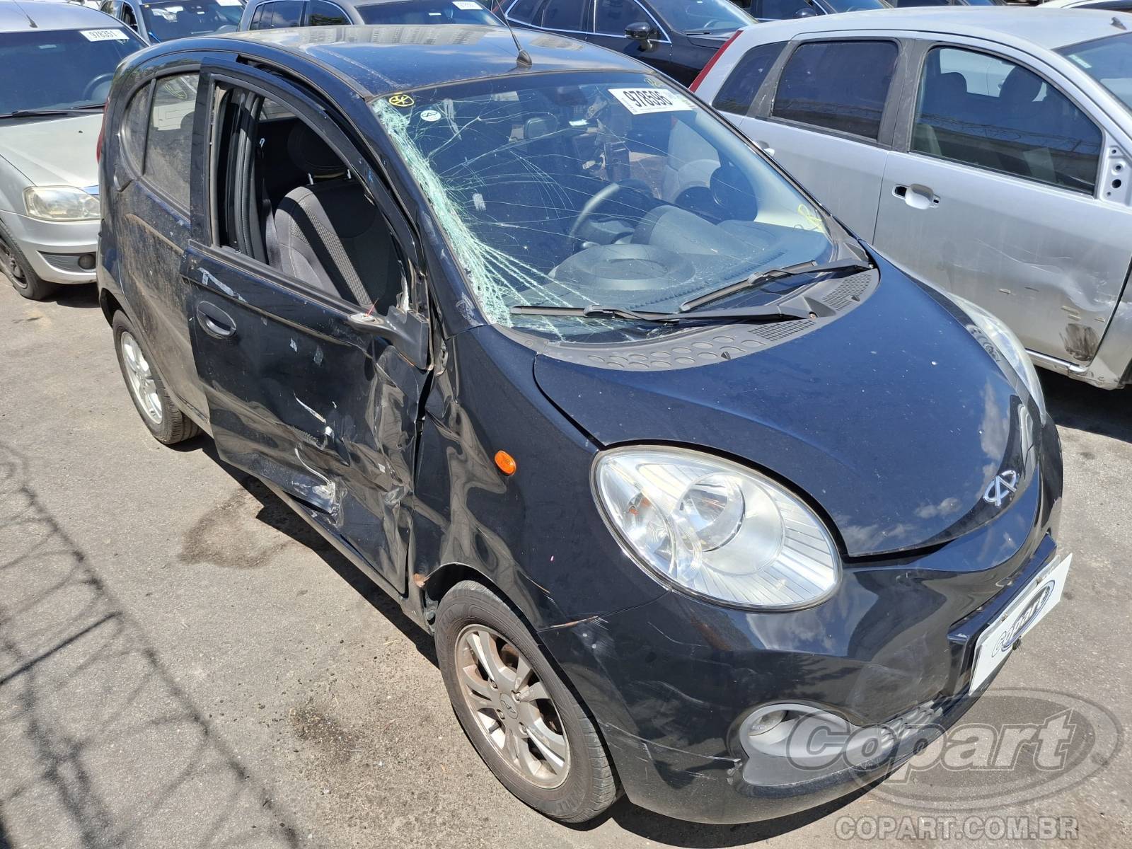 Veículo Caoa Chery QQ Chery QQ ACT 1.0 12V 2018 Colisão Média Monta 2018 em leilão