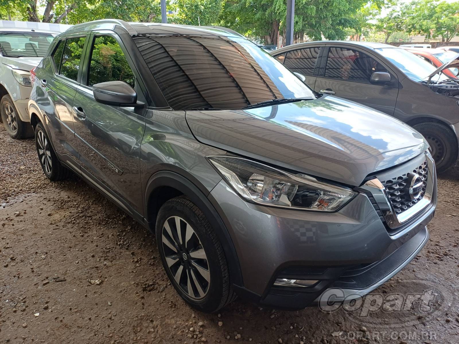 Nissan Kicks SV CVT 1.6 2018 Enchente Médio