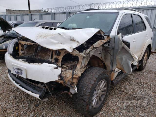 2012 TOYOTA HILUX SW4 