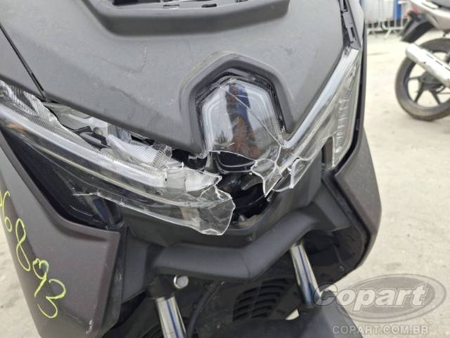 2025 YAMAHA NMAX 