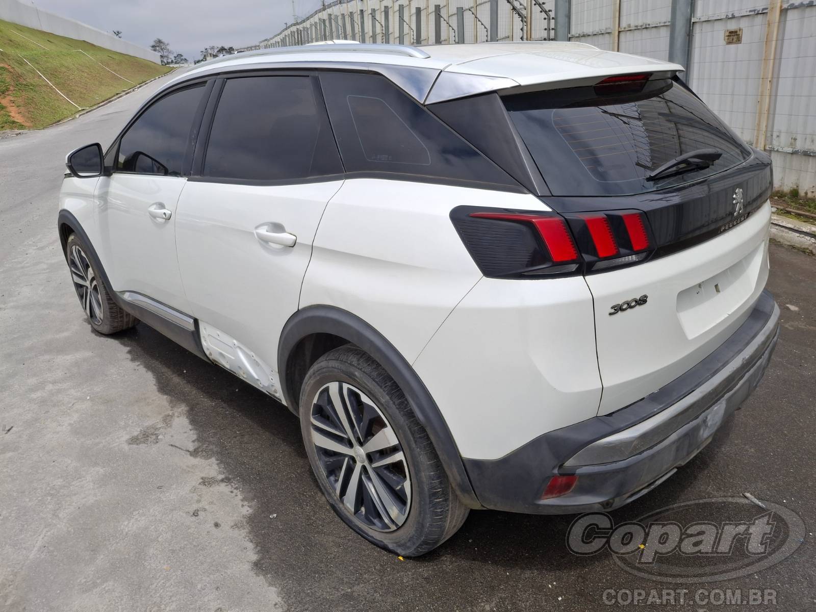 Foto 3: 2019 PEUGEOT 3008