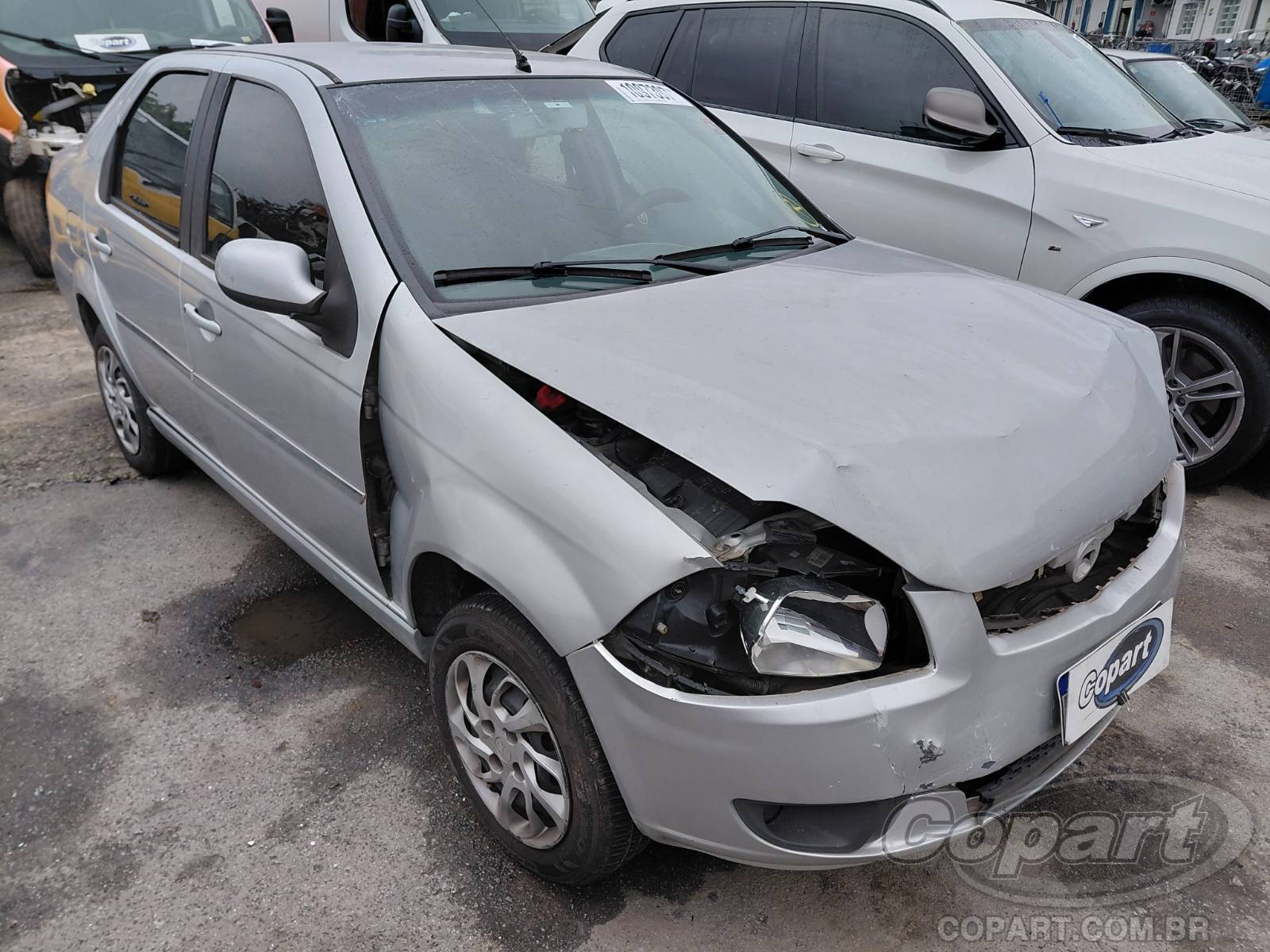 Veículo Fiat Siena Fiat Siena EL 1.0 2015 Colisão Frontal 2015 em leilão