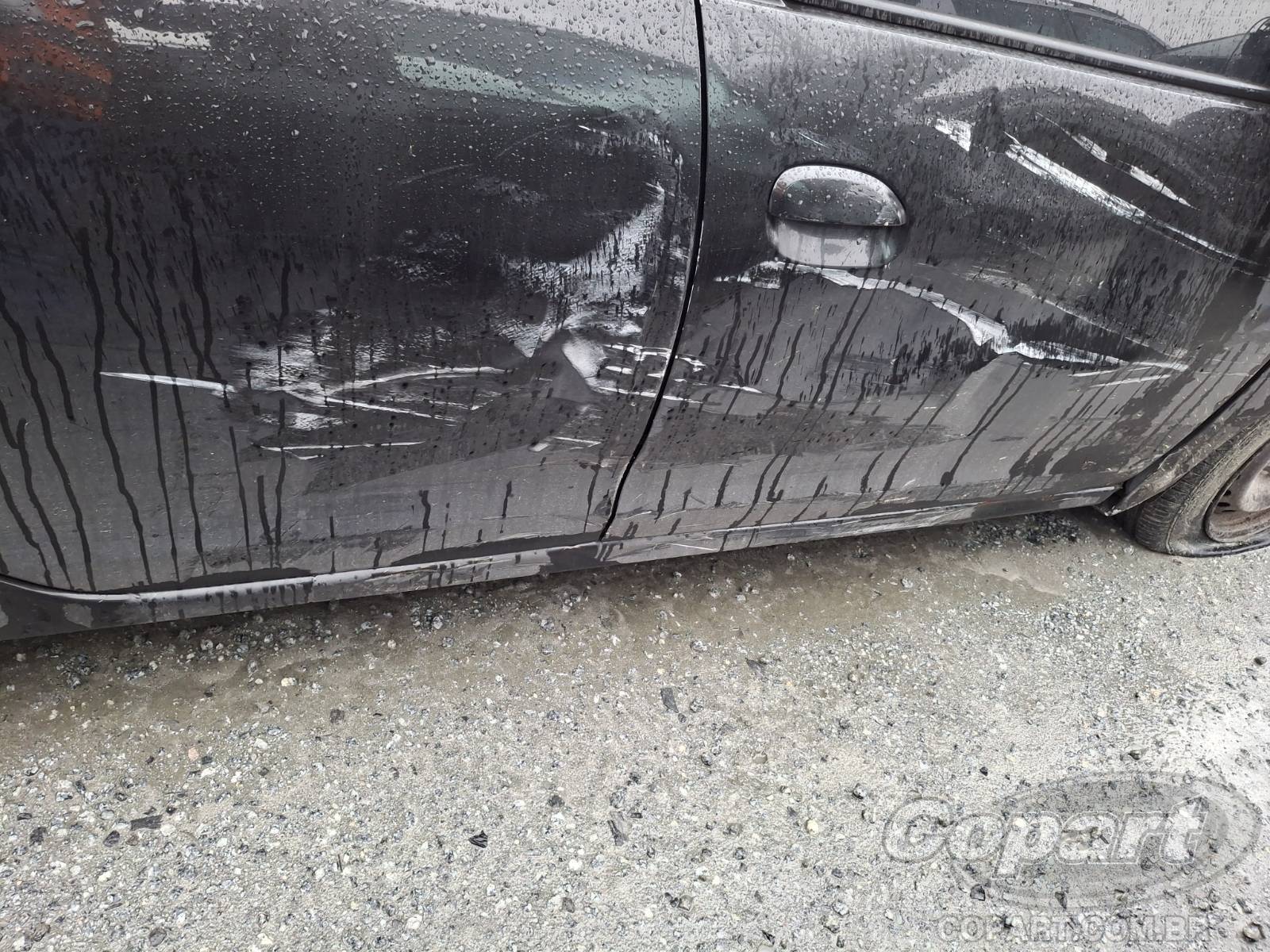 Foto 13 de 15: 2015 RENAULT LOGAN