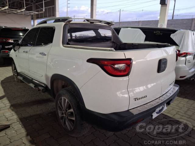2017 FIAT TORO 