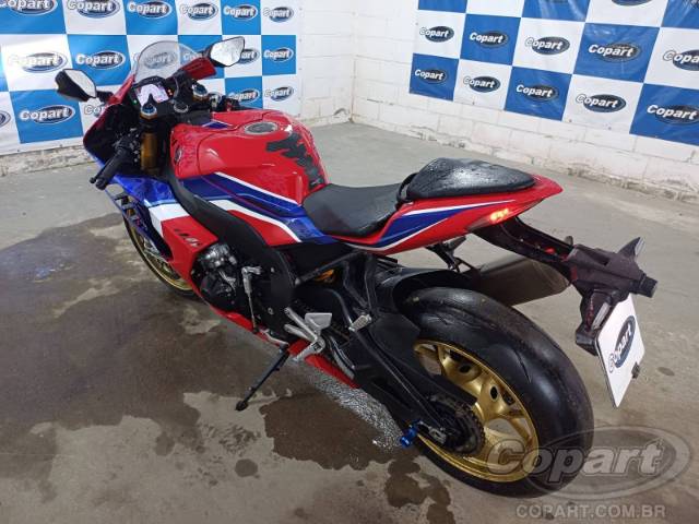 2022 HONDA CBR 1000RR-R 