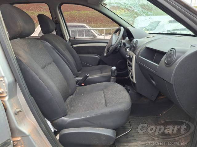 2010 RENAULT LOGAN 