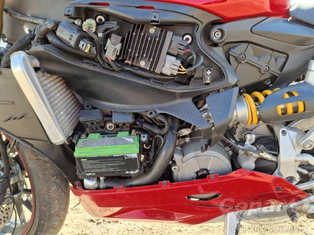 2015 DUCATI SUPERBIKE 