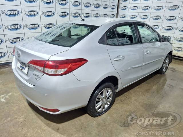 2021 TOYOTA YARIS SEDA 