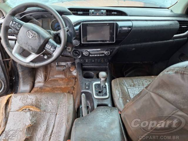 2017 TOYOTA HILUX CD 