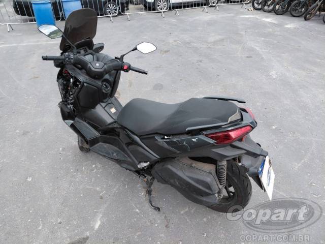 2025 YAMAHA XMAX 