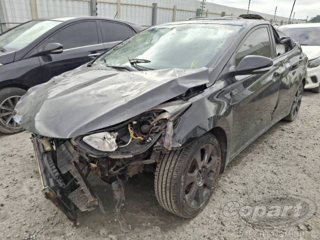 2013 HYUNDAI ELANTRA 