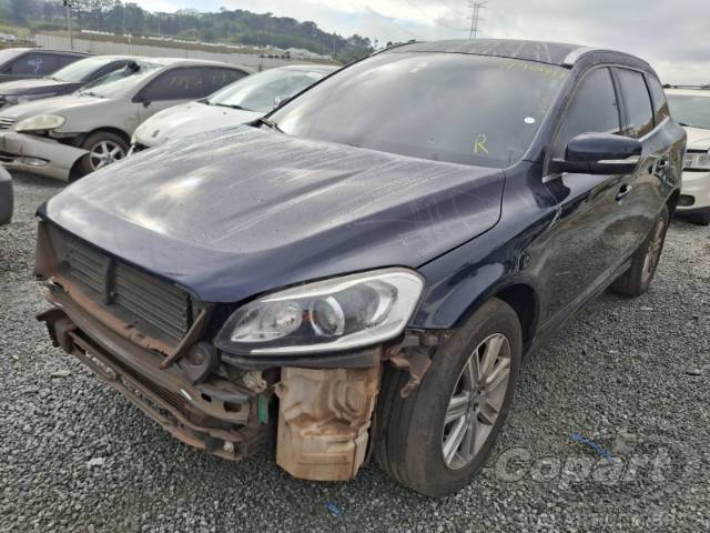2017 VOLVO XC60 