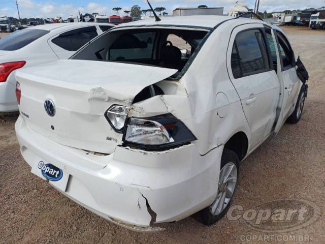 2021 VOLKSWAGEN VOYAGE 