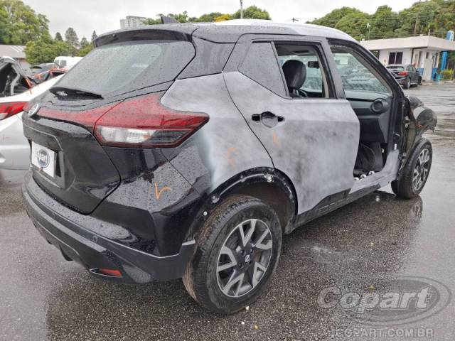 2022 NISSAN KICKS 