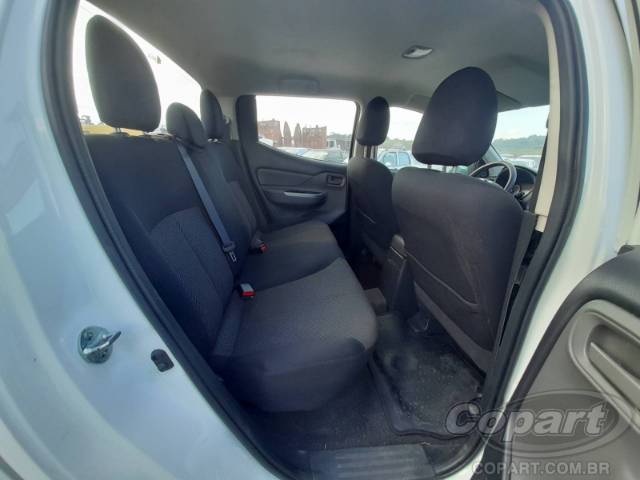 2023 MITSUBISHI L200 TRITON 