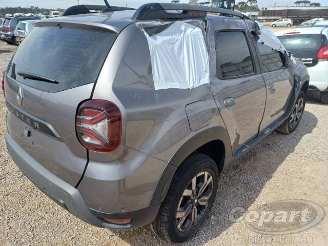 2025 RENAULT DUSTER 
