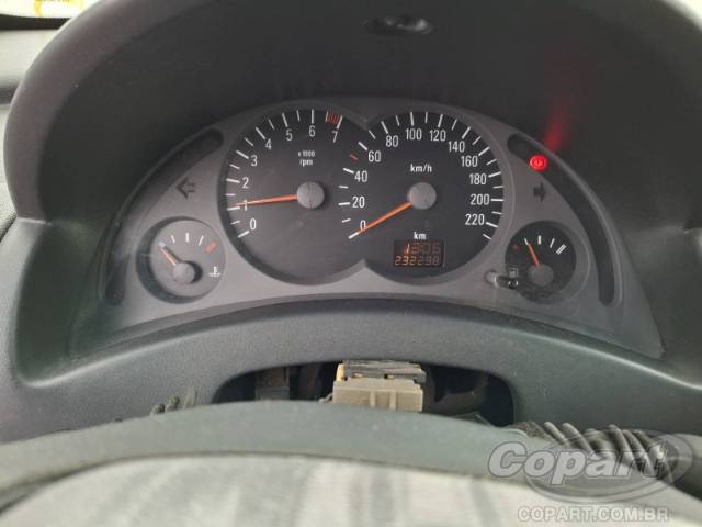 2003 CHEVROLET CORSA SEDAN 