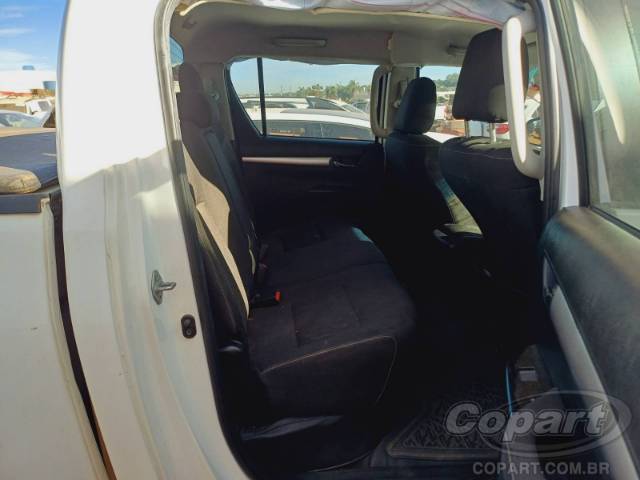 2024 TOYOTA HILUX CD 