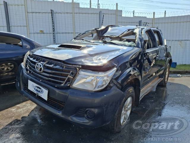 2012 TOYOTA HILUX CD 