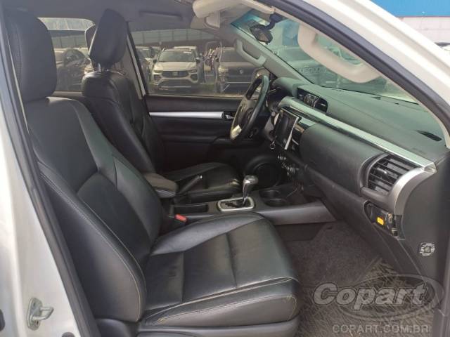 2016 TOYOTA HILUX CD 