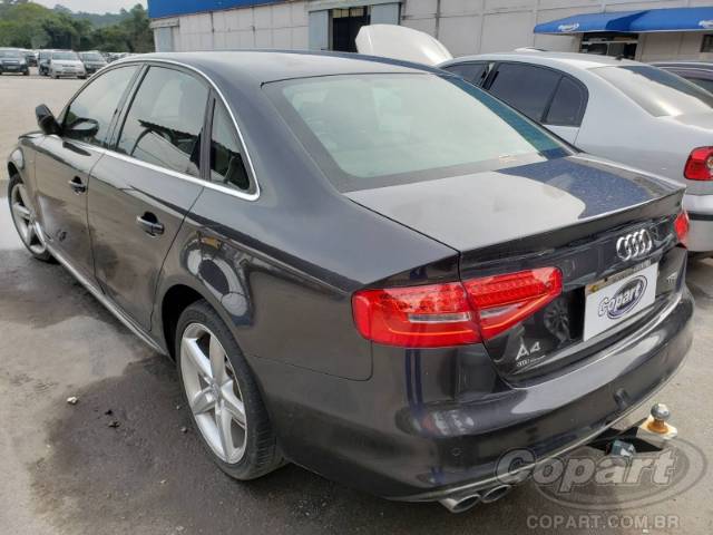 2016 AUDI A4 