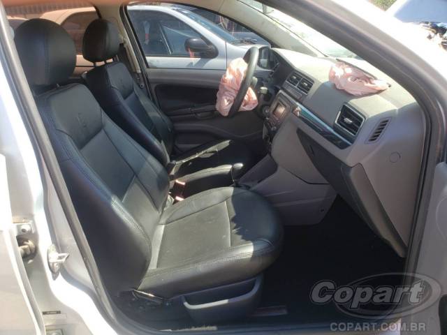 2017 VOLKSWAGEN VOYAGE 