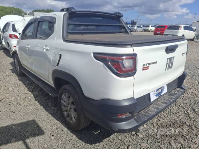 2021 FIAT STRADA CD 