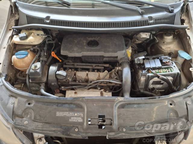 2011 VOLKSWAGEN FOX 