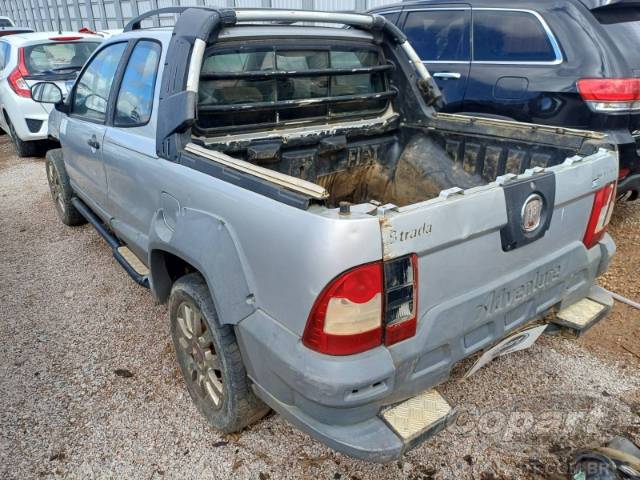 2011 FIAT STRADA 