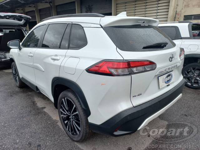 2026 TOYOTA COROLLA CROSS 