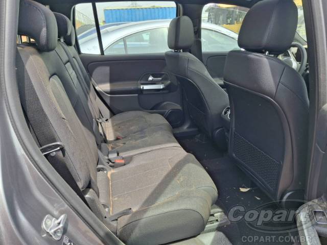 2025 MERCEDES BENZ GLB 