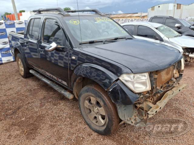 2013 NISSAN FRONTIER CD 