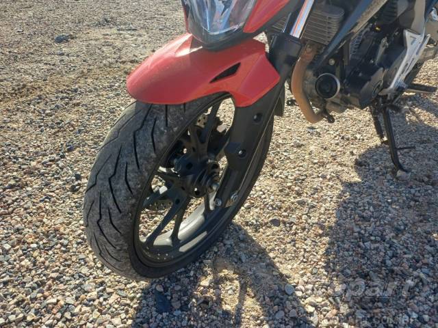 2023 HONDA CB 300F 