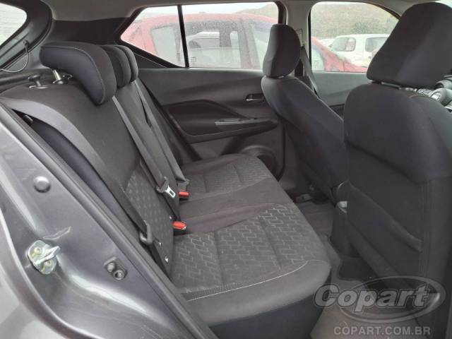 2022 NISSAN KICKS 