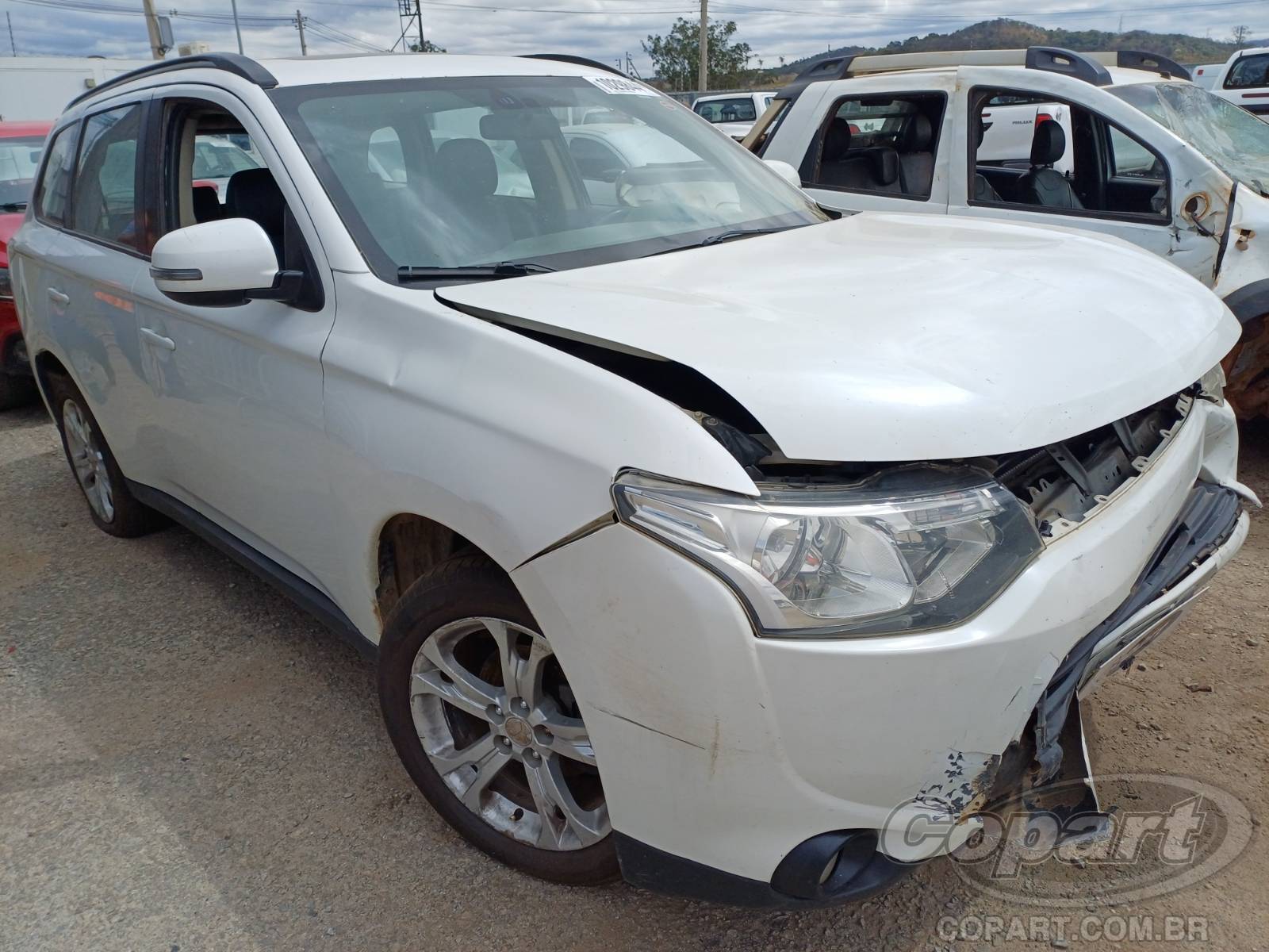 Veículo Mitsubishi Outlander MITSUBISHI OUTLANDER 2.0 16V MIVEC 2015 2015 em leilão