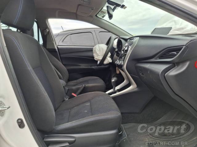 2019 TOYOTA YARIS SEDA 