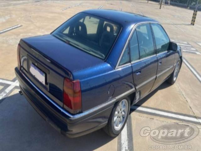 1994 CHEVROLET OMEGA 